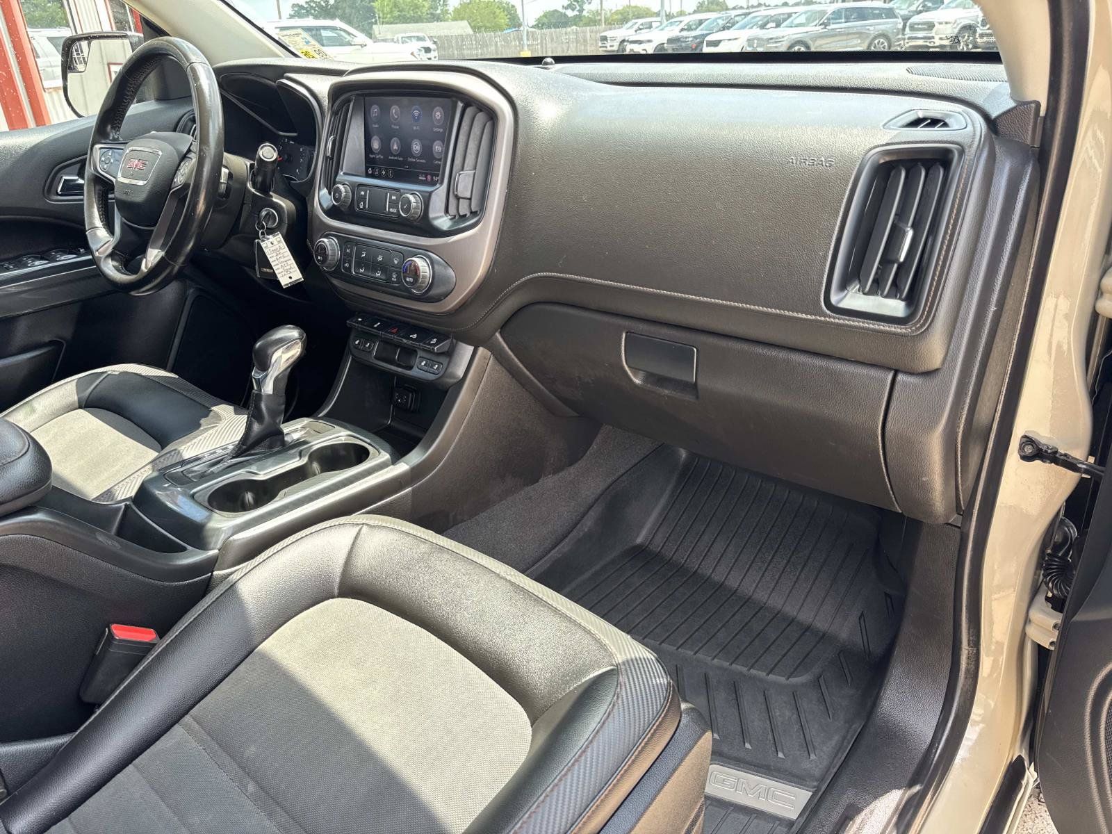 Used 2022 GMC Canyon AT4 w/ Trailering Package AWD/4WD image 12