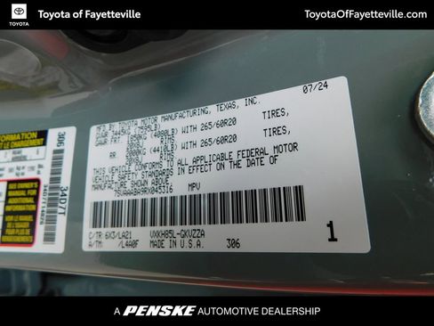 Used 2024 Toyota Sequoia Platinum image 12