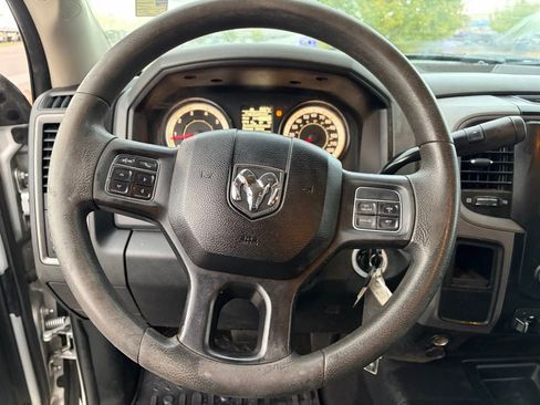 Used 2018 RAM 2500 Tradesman w/ Chrome Appearance Group AWD/4WD image 26