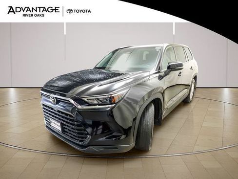 Used 2024 Toyota Grand Highlander AWD image 4