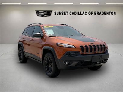 Used 2016 Jeep Cherokee Trailhawk w/ Comfort/Convenience Group