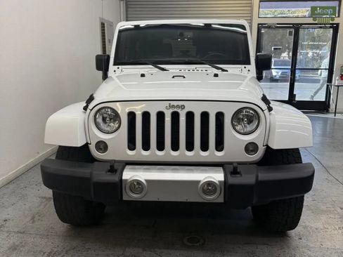 Used 2015 Jeep Wrangler Sahara w/ Connectivity Group AWD/4WD image 2