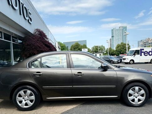 Used 2009 Kia Optima LX FWD image 8