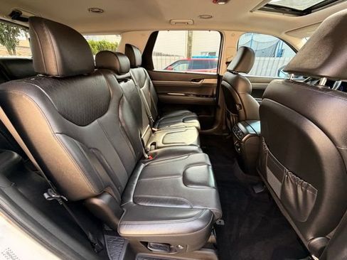 Used 2022 Hyundai Palisade SEL w/ 8P Bench Seat Package AWD/4WD image 22