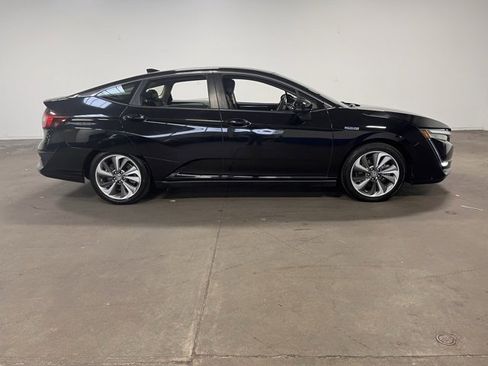 Used 2020 Honda Clarity Plug-In Hybrid image 2