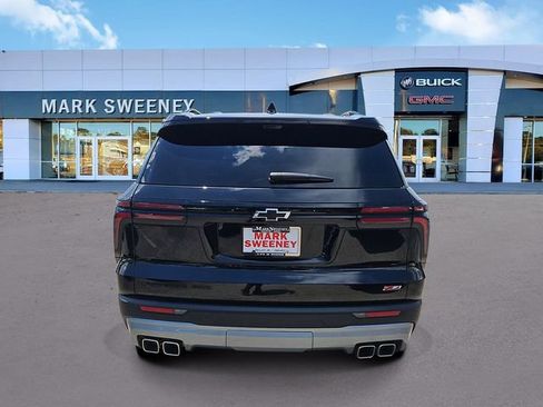Used 2024 Chevrolet Traverse Z71 w/ Enhanced Driving Package AWD/4WD image 33