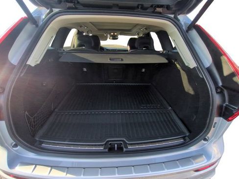 Used 2024 Volvo XC60 T8 Ultimate w/ Protection Package Premier image 26