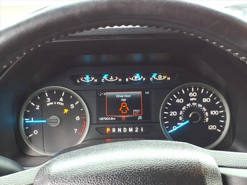 Certified 2017 Ford F150 XLT w/ Equipment Group 302A Luxury image 16