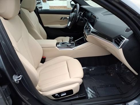 Used 2021 BMW 330i Sedan w/ Convenience Package RWD image 16