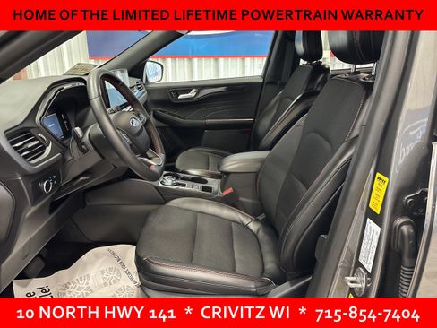 Used 2025 Ford Escape ST-Line w/ Tech Pack #1 AWD/4WD image 9