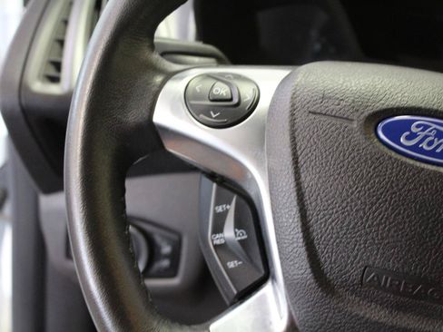 Used 2018 Ford Transit Connect XLT FWD image 9