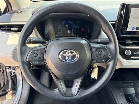 Used 2026 Toyota Corolla Cross L FWD image 14