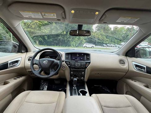 Used 2018 Nissan Pathfinder SV w/ Cargo Package FWD image 15