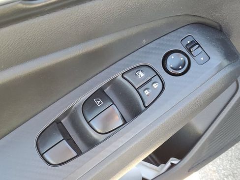 Used 2022 Nissan Altima 2.5 SV FWD image 22