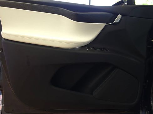 Used 2021 Tesla Model X Performance AWD/4WD image 15