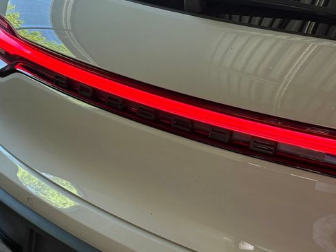 Certified 2023 Porsche Macan S AWD/4WD image 14