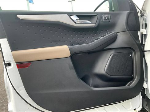 Used 2020 Ford Escape SEL FWD image 26