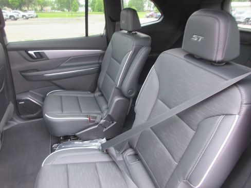 New 2026 Buick Enclave Sport Touring w/ Power Package FWD image 14
