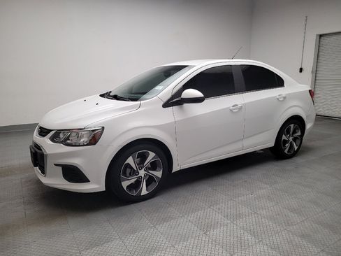 Used 2020 Chevrolet Sonic Premier FWD image 2
