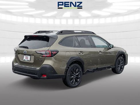 Used 2025 Subaru Outback Onyx Edition XT AWD/4WD image 7