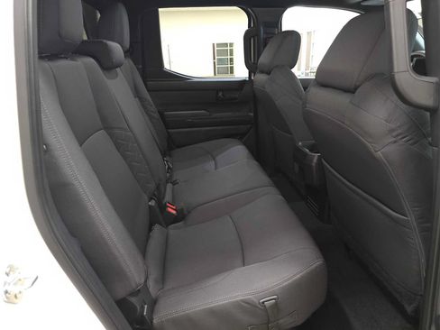 Certified 2025 Toyota Tacoma SR5 AWD/4WD image 25