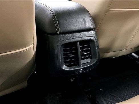 Used 2017 Jeep Cherokee Limited w/ Luxury Group image 29