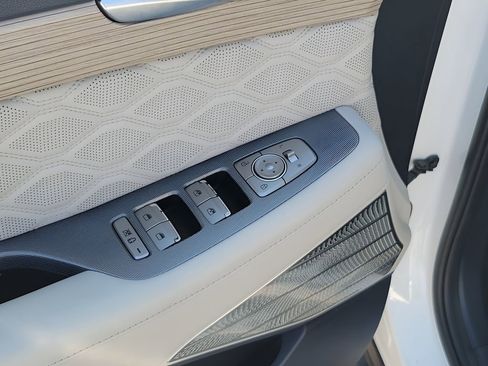 Used 2021 Hyundai Palisade Calligraphy image 26