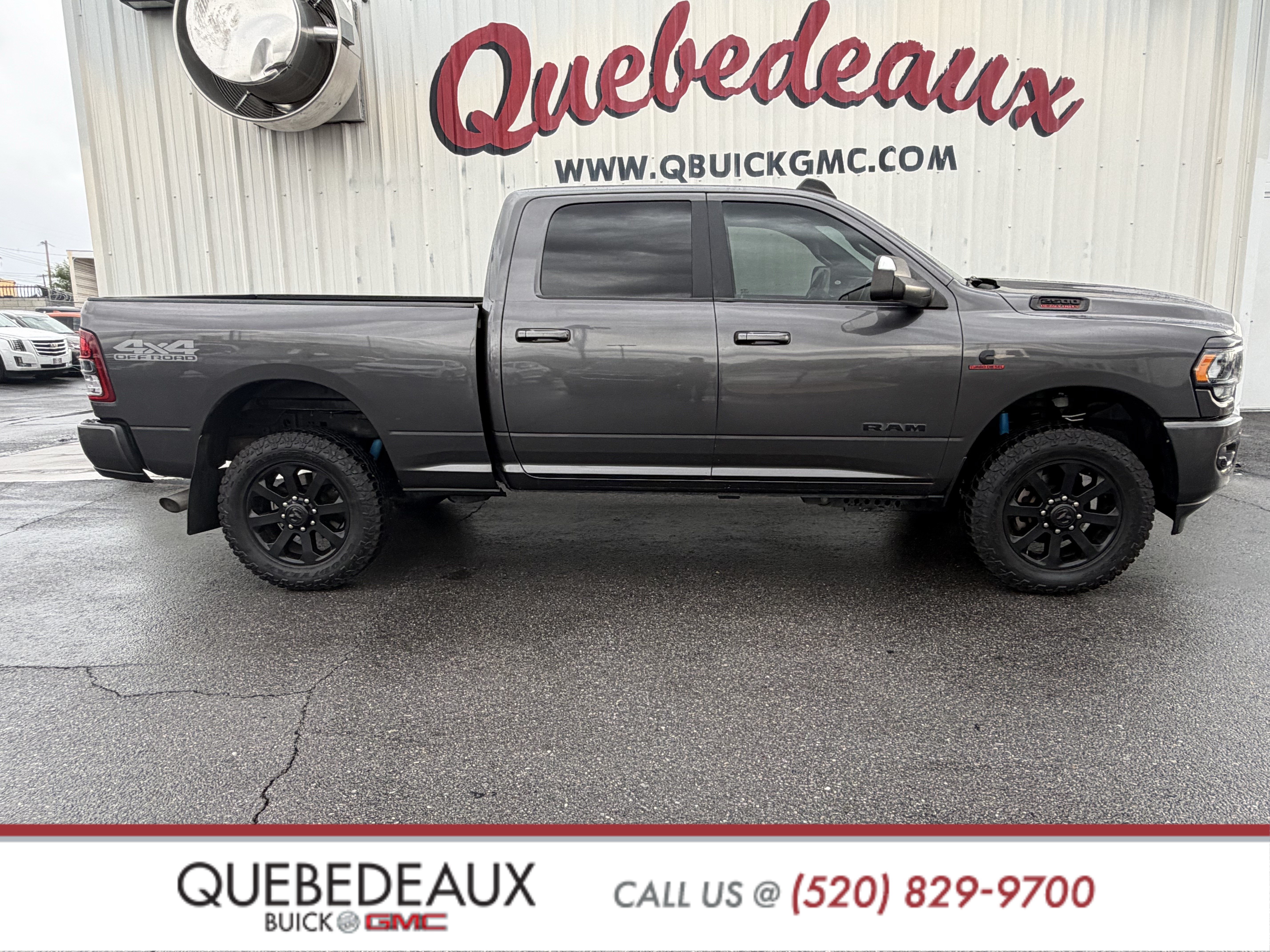 Used 2020 RAM 2500 Big Horn w/ Night Edition AWD/4WD image 7