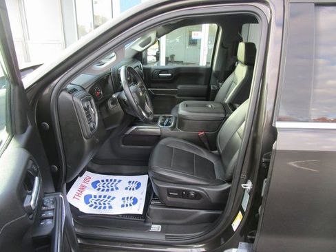 Used 2021 Chevrolet Silverado 1500 LTZ w/ Technology Package AWD/4WD image 17
