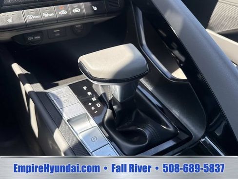 Used 2023 Hyundai Elantra SEL w/ Convenience Package FWD image 22