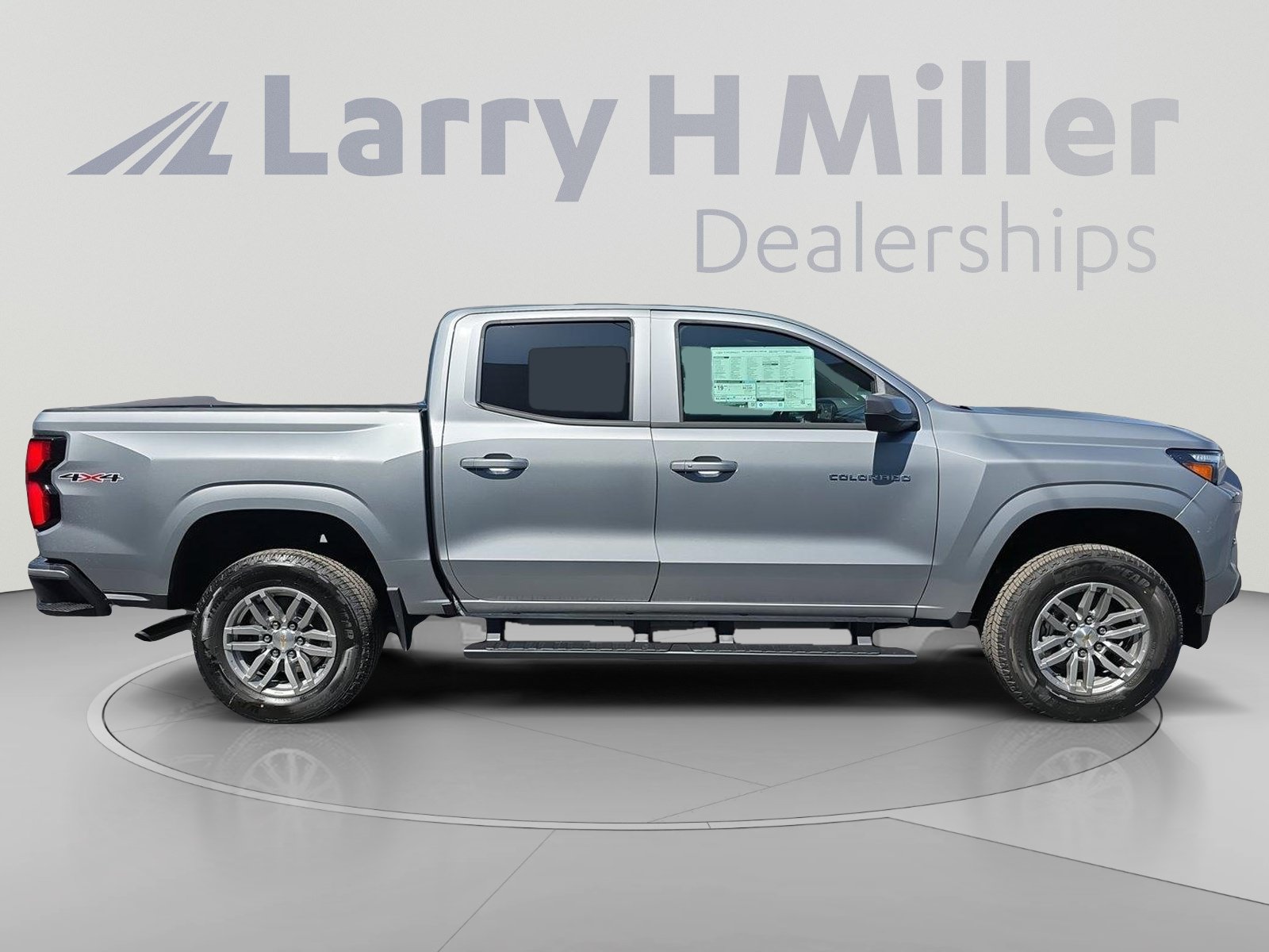 New 2026 Chevrolet Colorado LT w/ LT Convenience Package AWD/4WD image 14