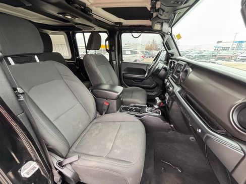 Used 2018 Jeep Wrangler Unlimited Sport S image 6