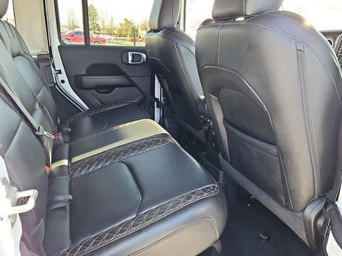 Used 2021 Jeep Wrangler Unlimited Sahara image 15