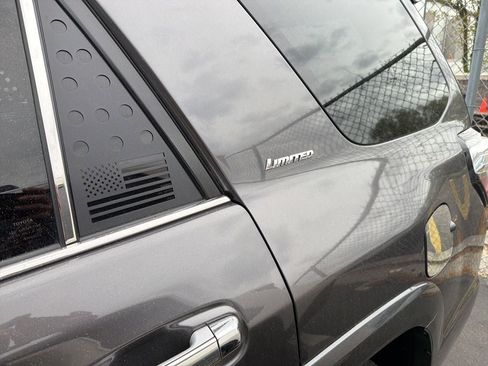 Used 2015 Toyota 4Runner Limited image 11