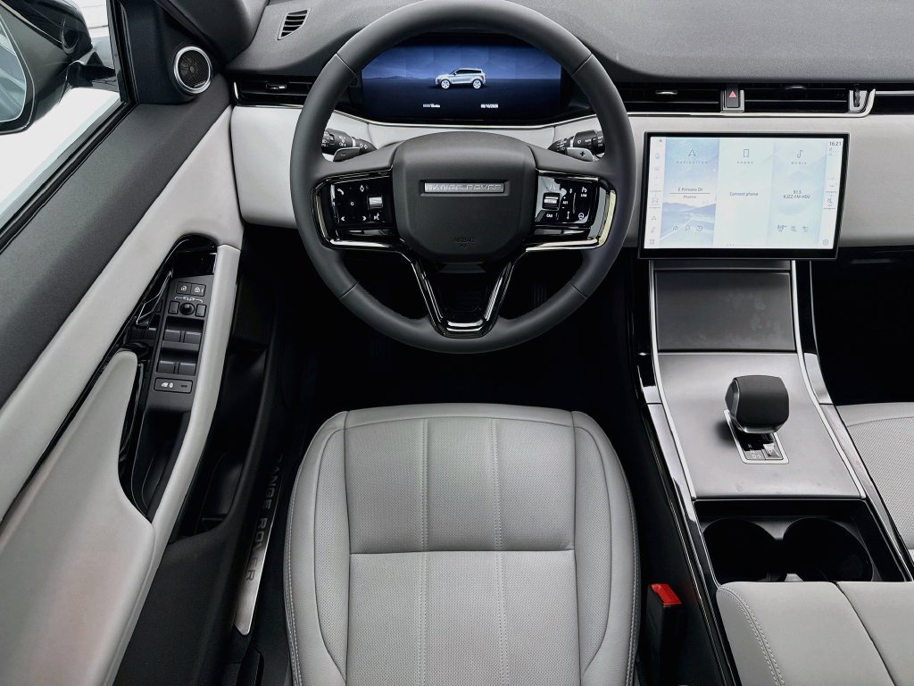 New 2026 Land Rover Range Rover Evoque S AWD/4WD image 10