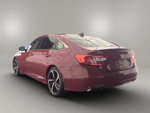 Used 2021 Honda Accord Sport image 2