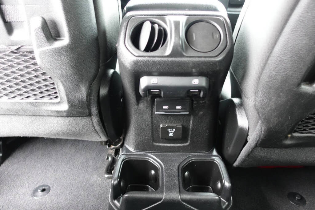 Used 2021 Jeep Wrangler Unlimited Rubicon w/ Dual Top Group AWD/4WD image 51