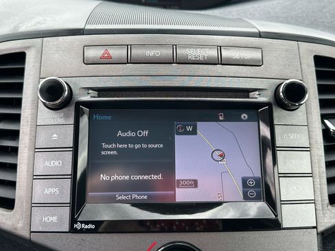 Used 2015 Toyota Venza XLE image 28