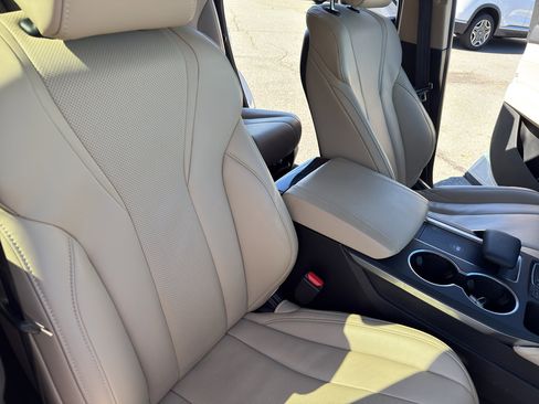 Used 2023 Acura MDX SH-AWD w/ Technology Package image 35
