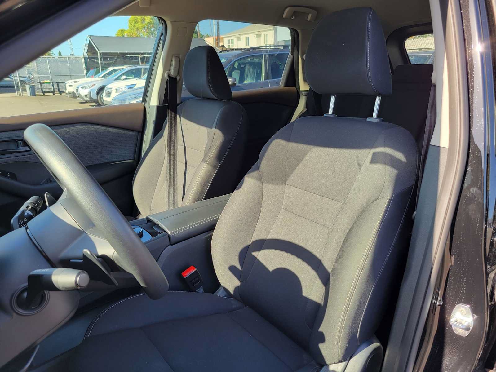 Used 2023 Nissan Rogue S AWD/4WD image 21