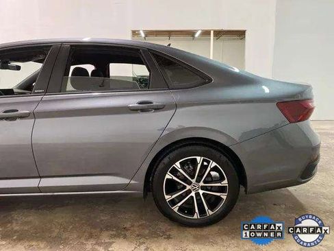 Used 2025 Volkswagen Jetta Sport image 89