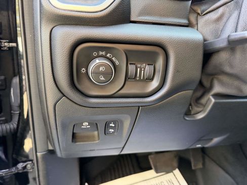 Used 2019 RAM 1500 Big Horn AWD/4WD image 20