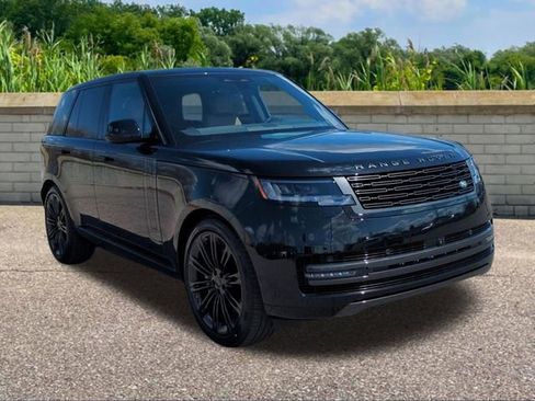 New 2026 Land Rover Range Rover SE image 3