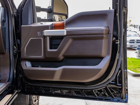 Used 2022 Ford F350 King Ranch w/ King Ranch Ultimate Package image 36