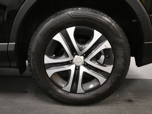 Used 2016 Toyota RAV4 LE image 30