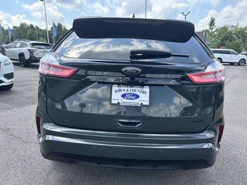 Certified 2024 Ford Edge SE w/ Black Appearance Package AWD/4WD image 4