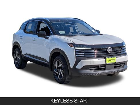 New 2026 Nissan Kicks SV w/ SV Premium Package image 2