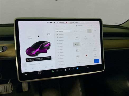 Used 2021 Tesla Model 3 Standard Range Plus image 7