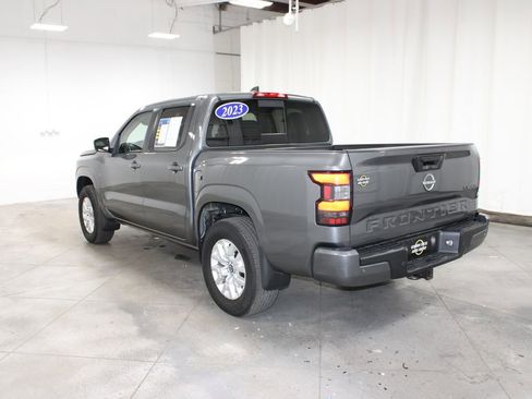 Used 2023 Nissan Frontier SV w/ SV Convenience Package AWD/4WD image 7