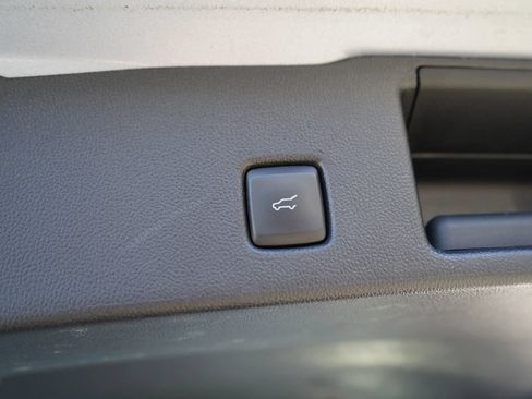 Used 2022 Ford Escape SE w/ SE Sport Appearance Package FWD image 26